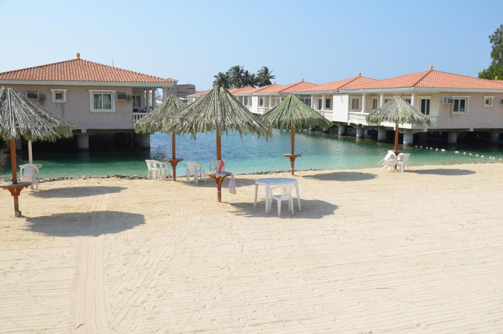 Al Murjan Beach Resort