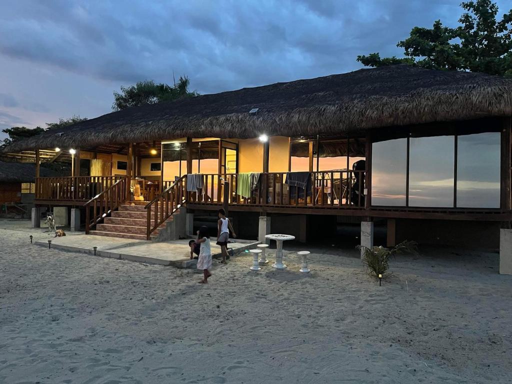 Casa Laca Beach Resort